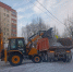 🚜 В городе на расчистке дорог и общественных территорий продолжает работать спецтехника. - Асбестовский городской округ