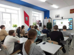 Встреча старшеклассников с выпускником школы №18 — Львом Кислицыным